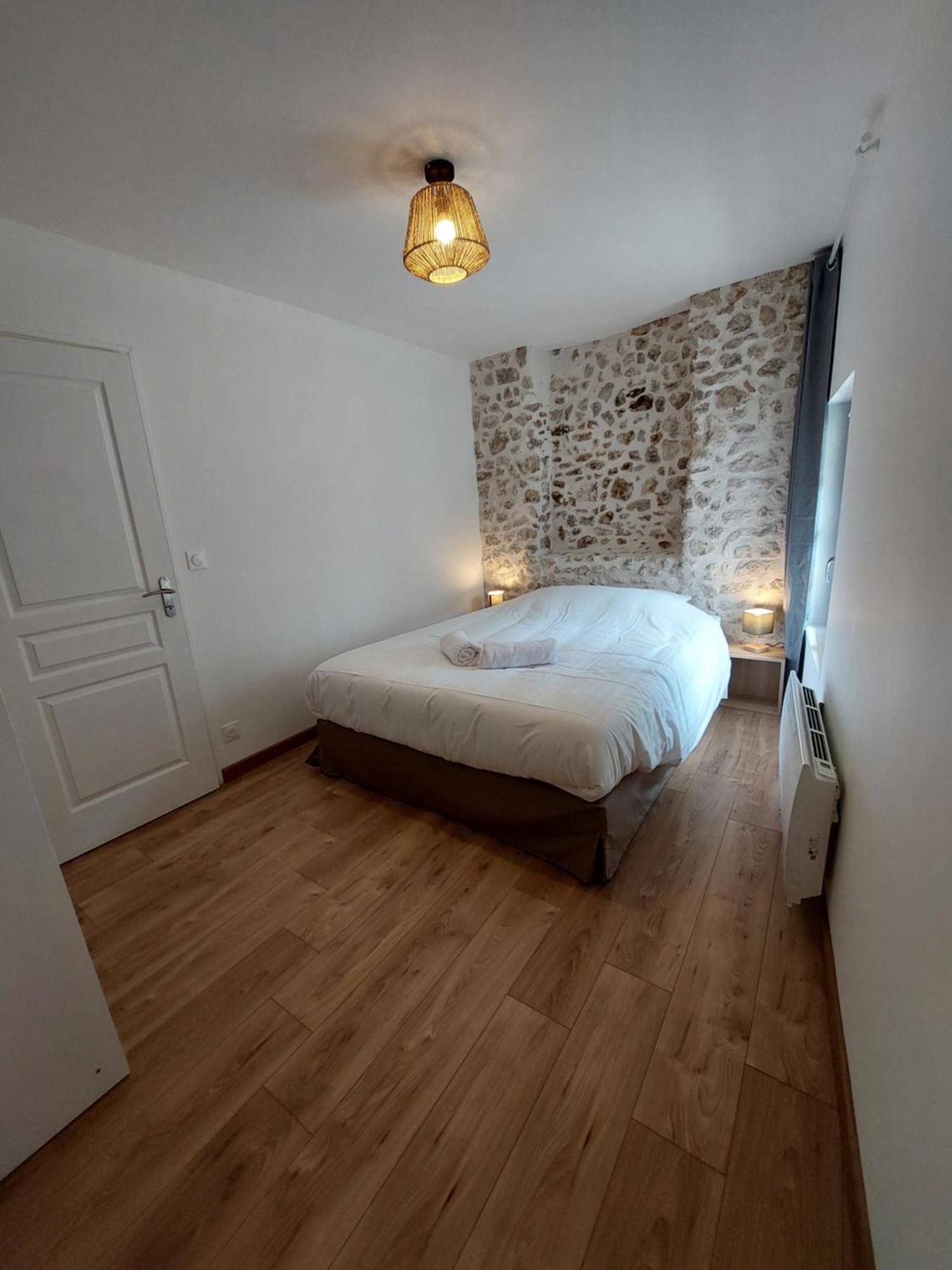 Appartements L'Hirondelle Beaugency Exterior photo