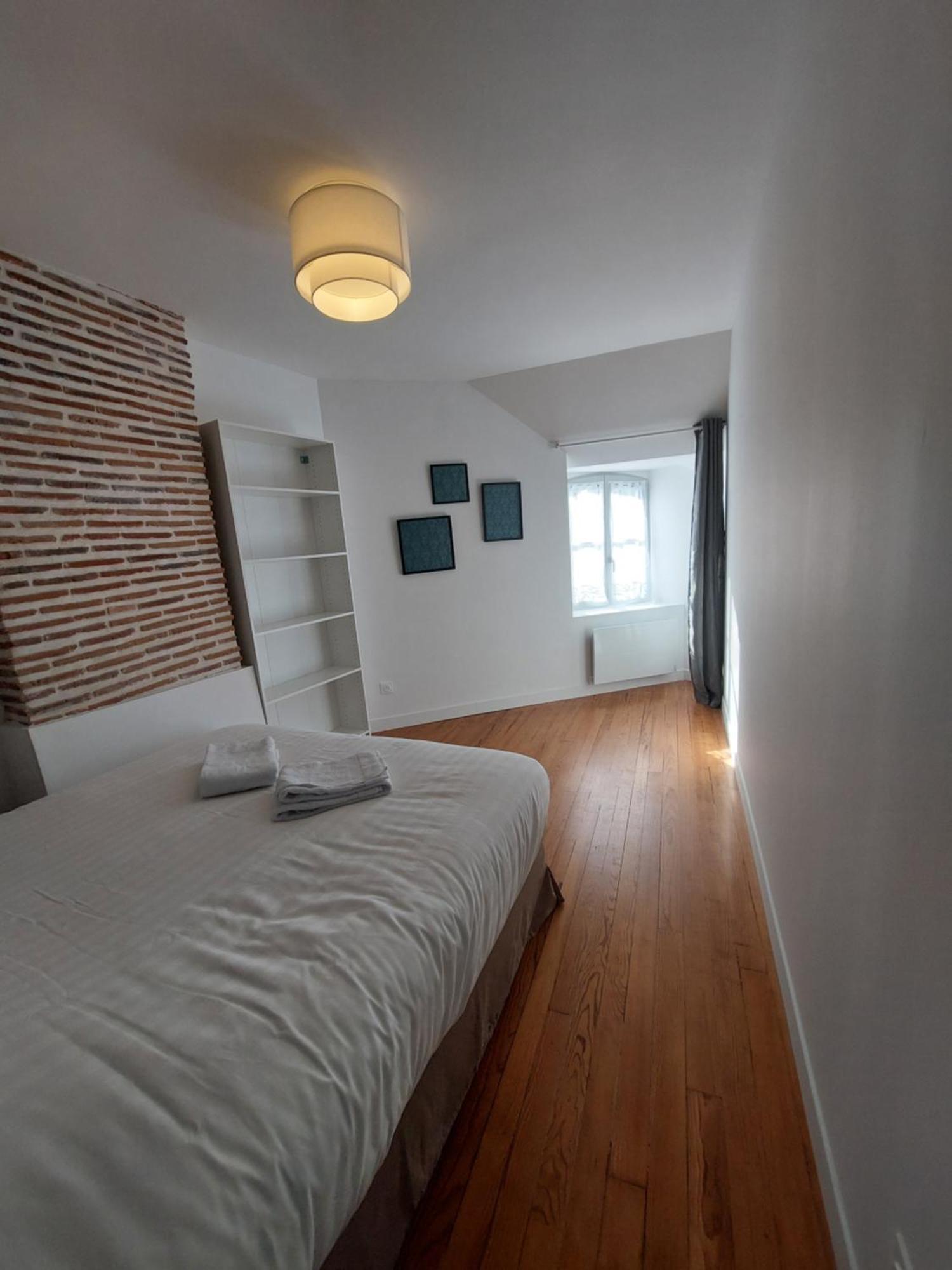 Appartements L'Hirondelle Beaugency Exterior photo