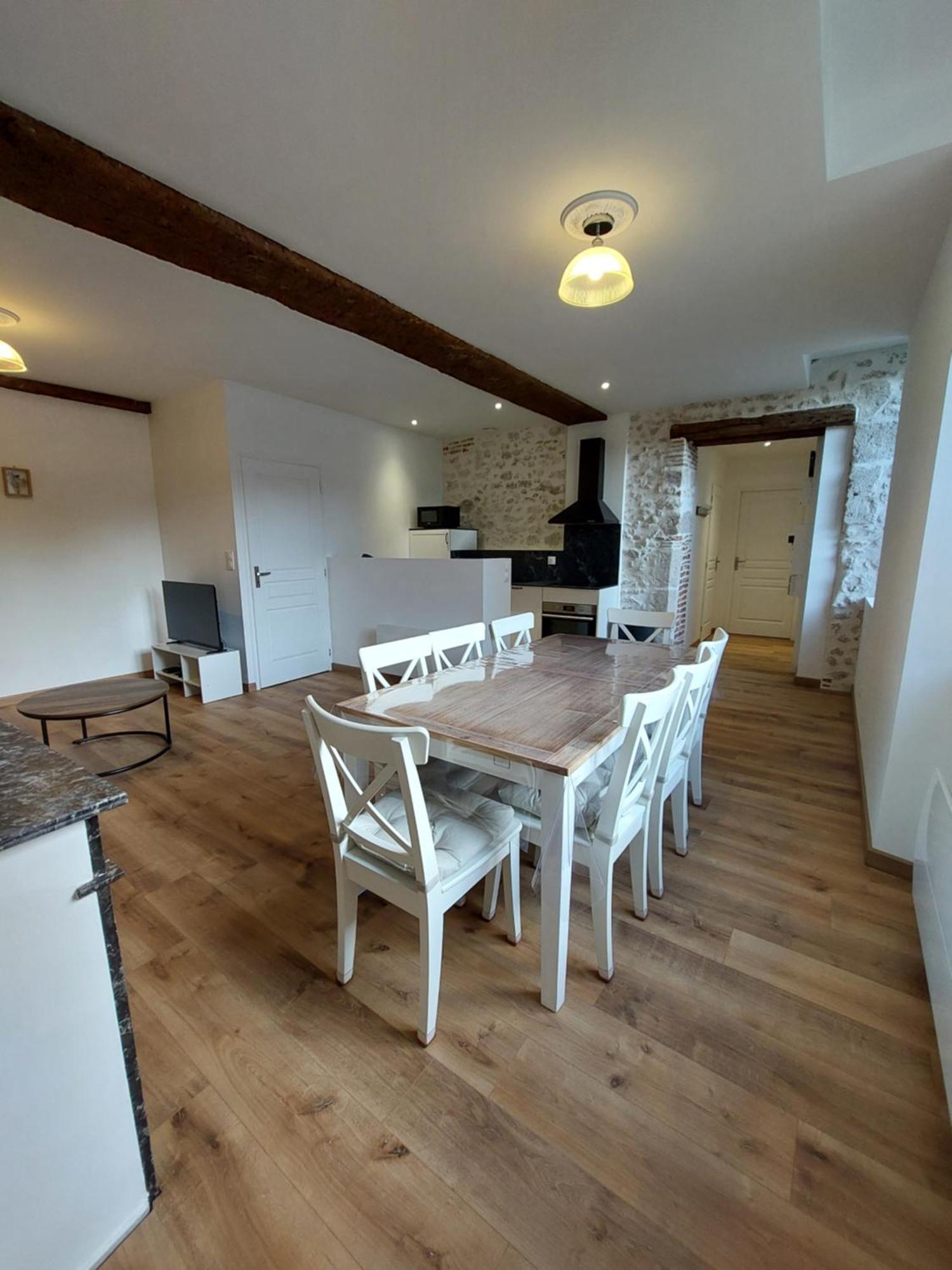 Appartements L'Hirondelle Beaugency Exterior photo
